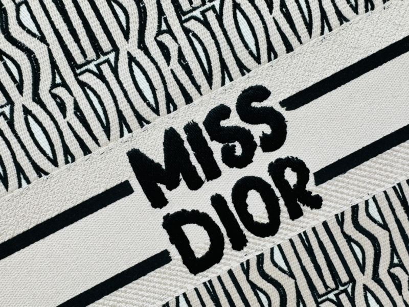 Christian Dior Shopping Bags